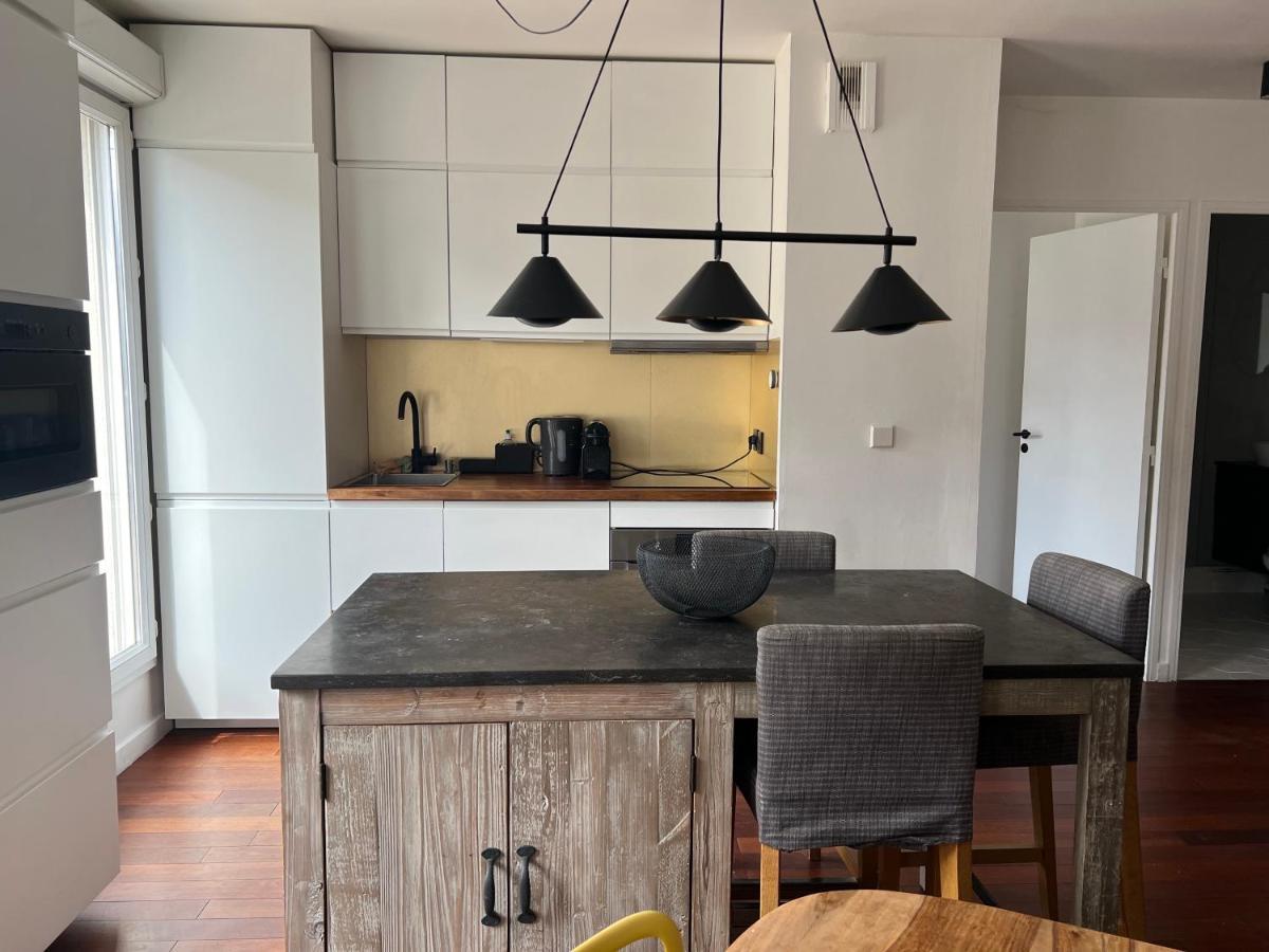 Bel Appartement Avec Terrasse Пантен Екстериор снимка