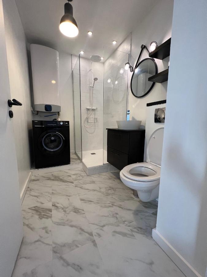 Bel Appartement Avec Terrasse Пантен Екстериор снимка